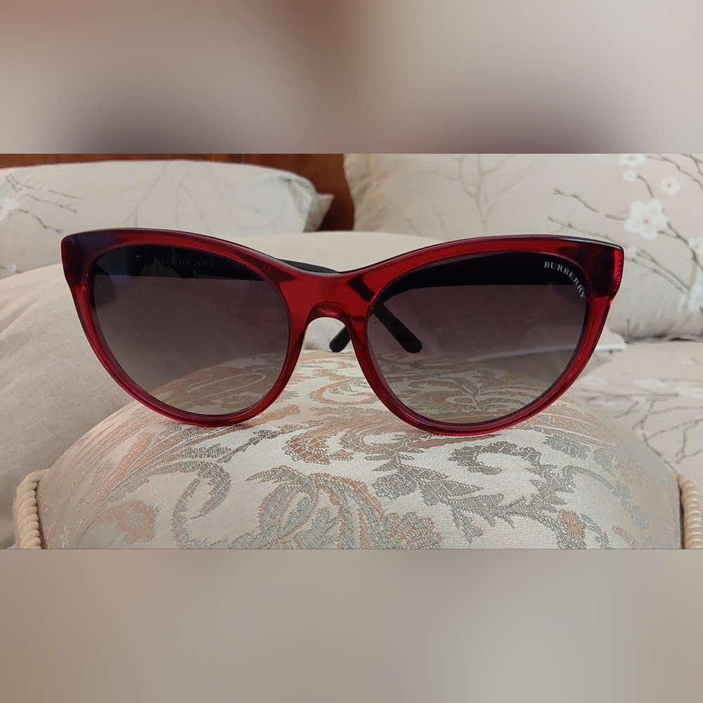 BURBERRY Women's Burgundy Sunglasses B4182 56-18-140 - Picture 3 of 10